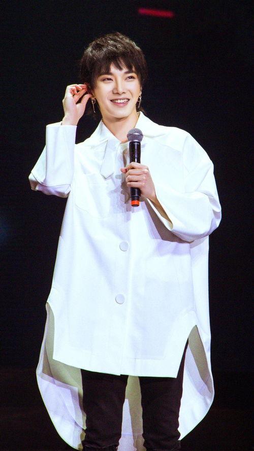 华晨宇新闻最新爆料,神秘事件引发热议,粉丝期待揭秘 第3张 华晨宇新闻最新爆料,神秘事件引发热议,粉丝期待揭秘 第3张